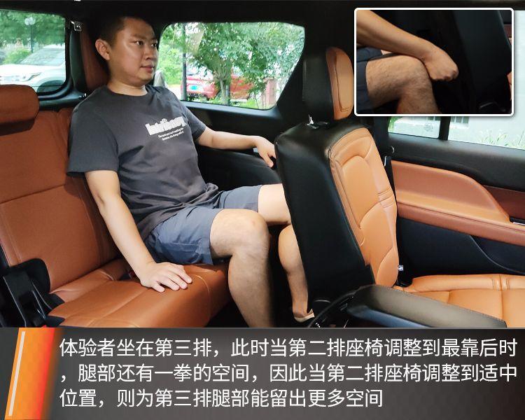 熊猫体育价格超百万开上林肯领航员感受美式豪华的味道！(图16)