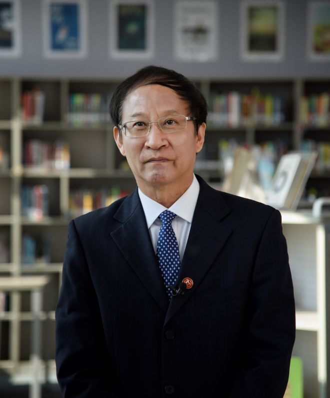 熊猫体育·(中国)官方网站沈茂德：国际学校管理要“既喝咖啡又喝茶”“萃取”东西文(图1)