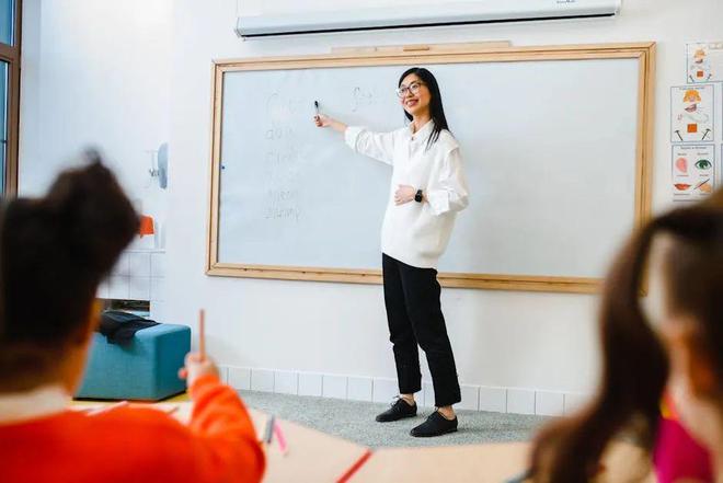 熊猫体育·(中国)官方网站沈茂德：国际学校管理要“既喝咖啡又喝茶”“萃取”东西文(图6)